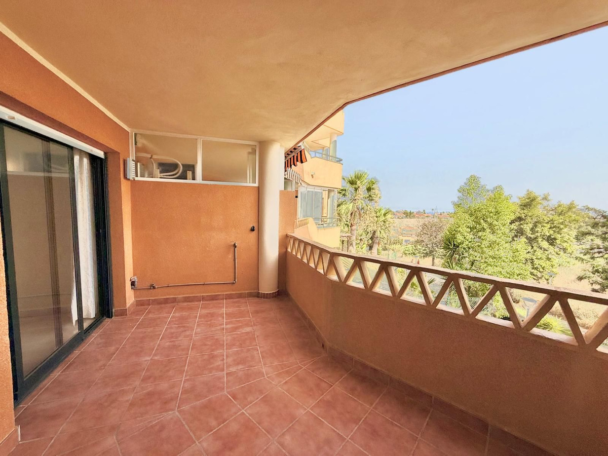 2 Bed Apartment for sale in Los Pacos Costa Del Sol, Málaga, Spain
