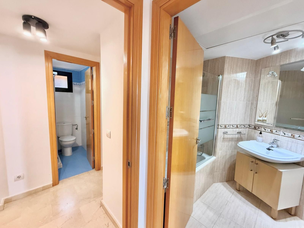 2 Bed Apartment for sale in Los Pacos Costa Del Sol, Málaga, Spain