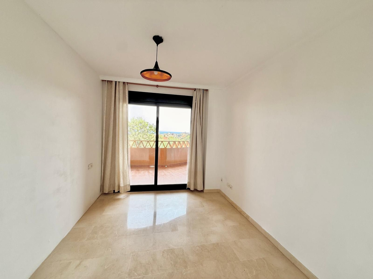 2 Bed Apartment for sale in Los Pacos Costa Del Sol, Málaga, Spain