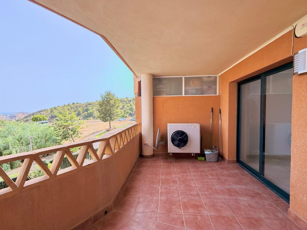 2 Bed Apartment for sale in Los Pacos Costa Del Sol, Málaga, Spain