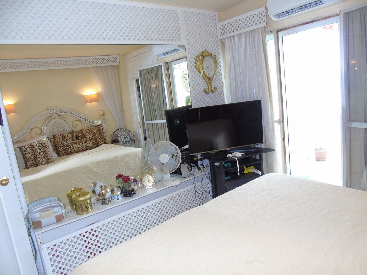2 Bed Apartment for sale in Benalmadena Costa Del Sol, Málaga, Spain
