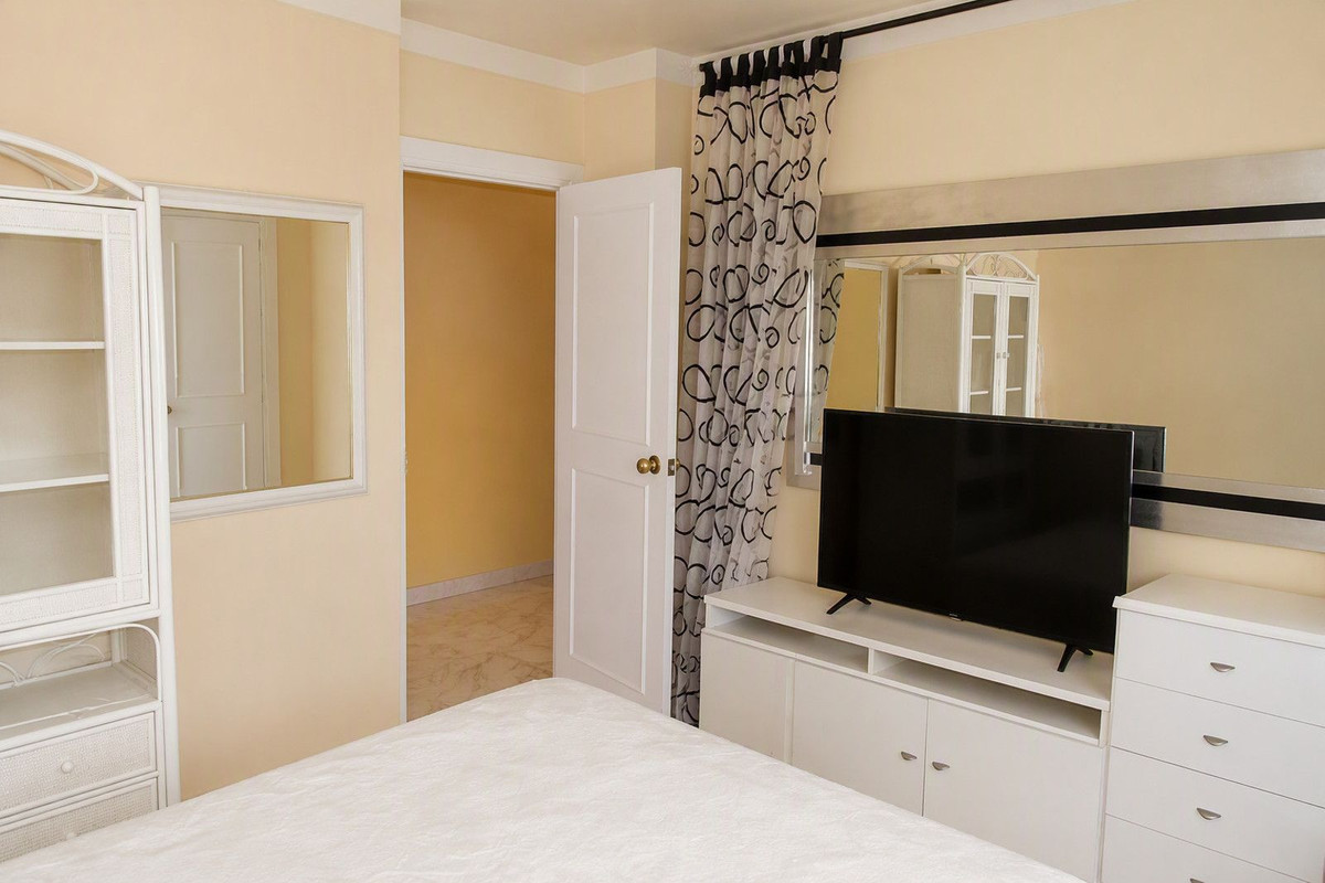 2 Bed Apartment for sale in Benalmadena Costa Del Sol, Málaga, Spain