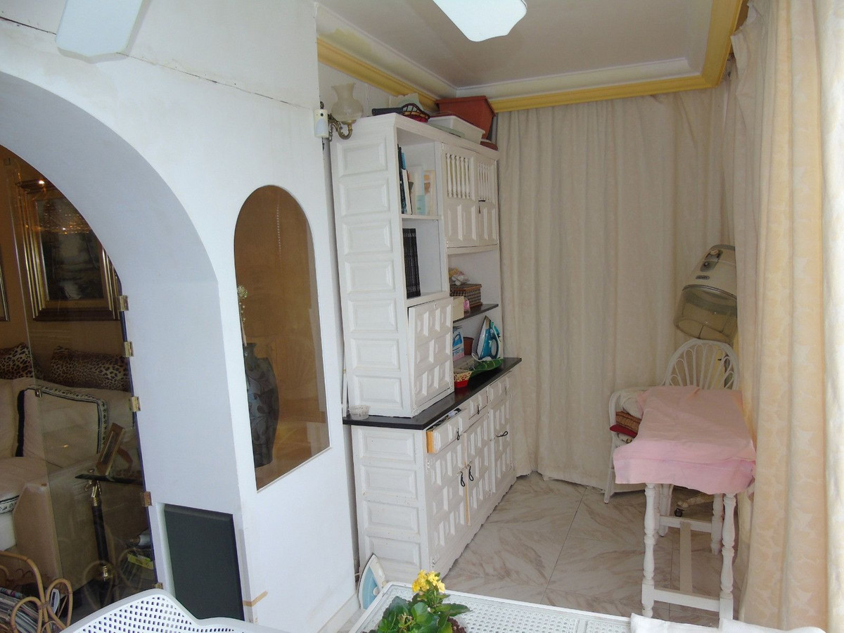 2 Bed Apartment for sale in Benalmadena Costa Del Sol, Málaga, Spain