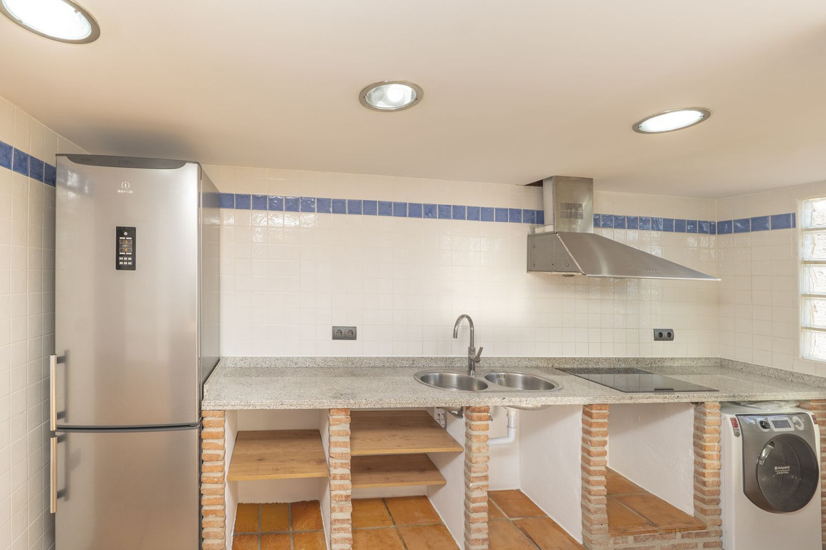 2 Bed Apartment for sale in Marbella Costa Del Sol, Málaga, Spain