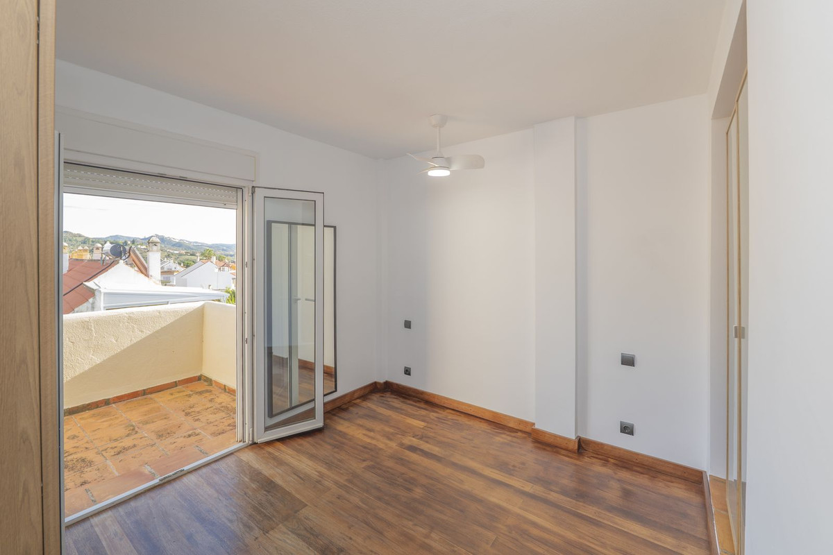 2 Bed Apartment for sale in Marbella Costa Del Sol, Málaga, Spain