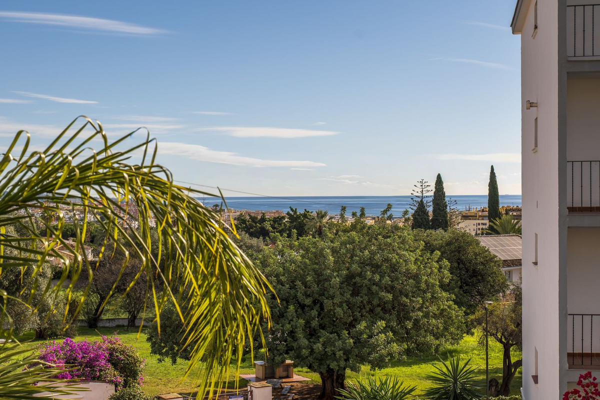 2 Bed Apartment for sale in Marbella Costa Del Sol, Málaga, Spain