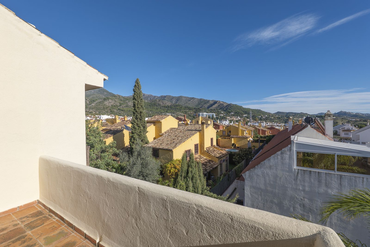 2 Bed Apartment for sale in Marbella Costa Del Sol, Málaga, Spain