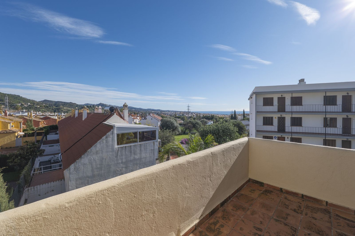 2 Bed Apartment for sale in Marbella Costa Del Sol, Málaga, Spain