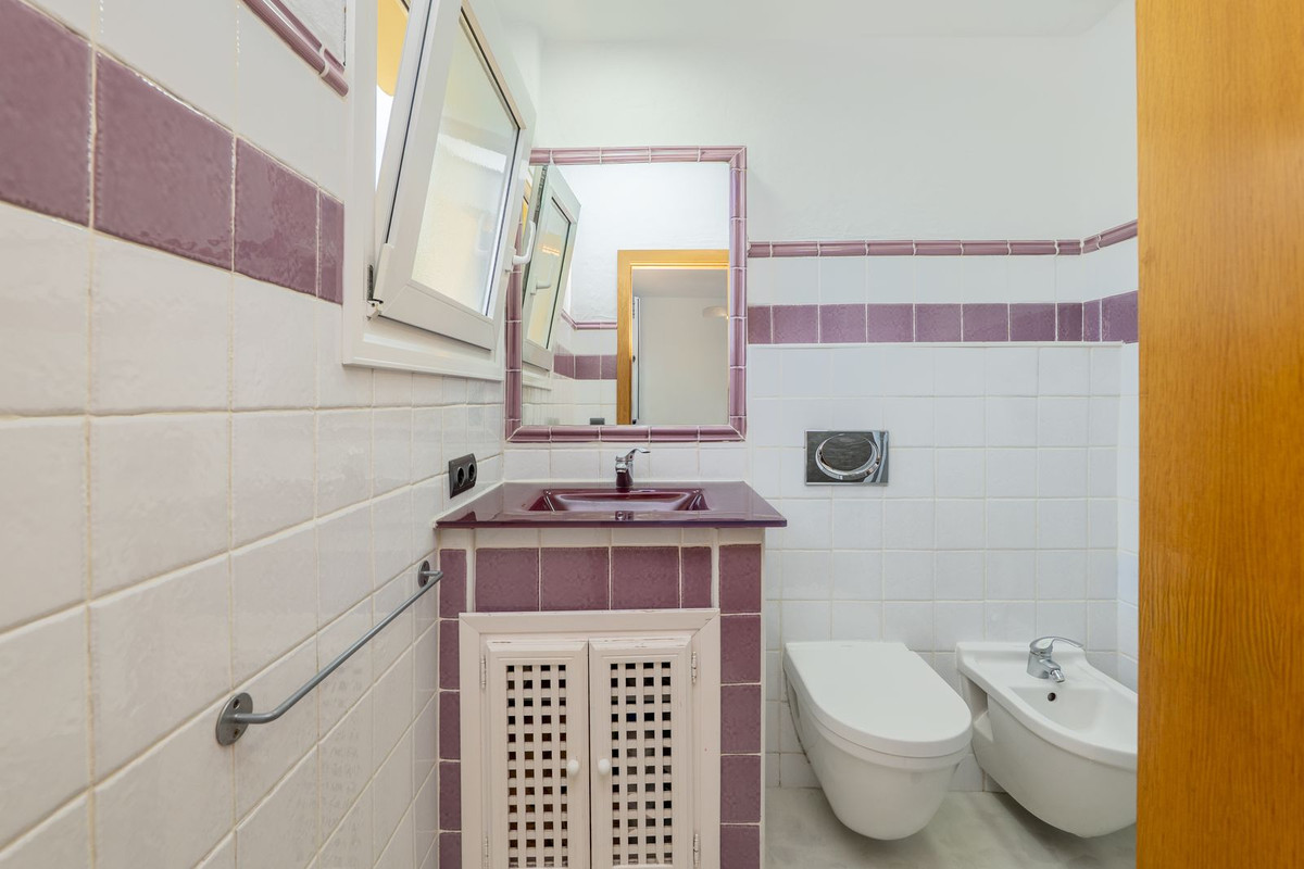 2 Bed Apartment for sale in Marbella Costa Del Sol, Málaga, Spain