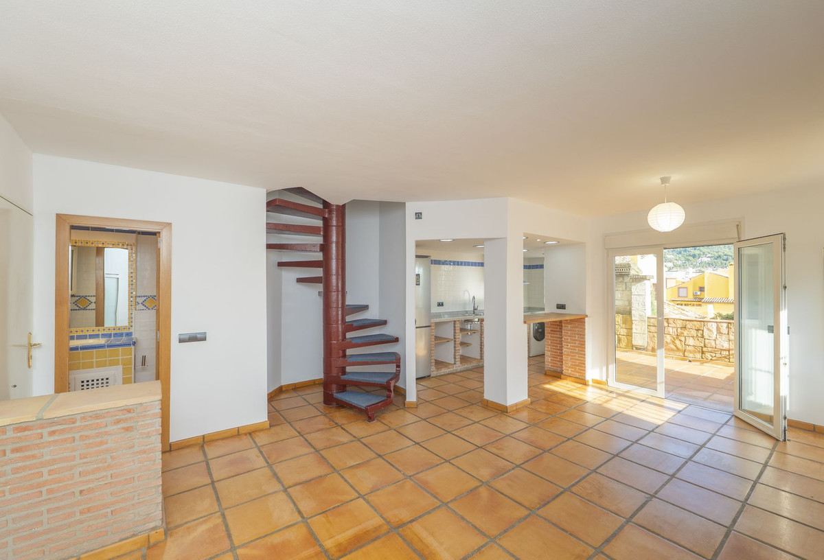 2 Bed Apartment for sale in Marbella Costa Del Sol, Málaga, Spain