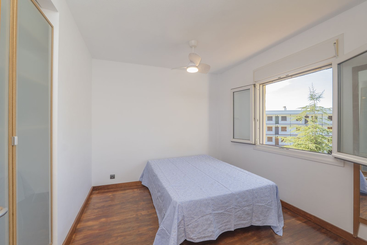 2 Bed Apartment for sale in Marbella Costa Del Sol, Málaga, Spain