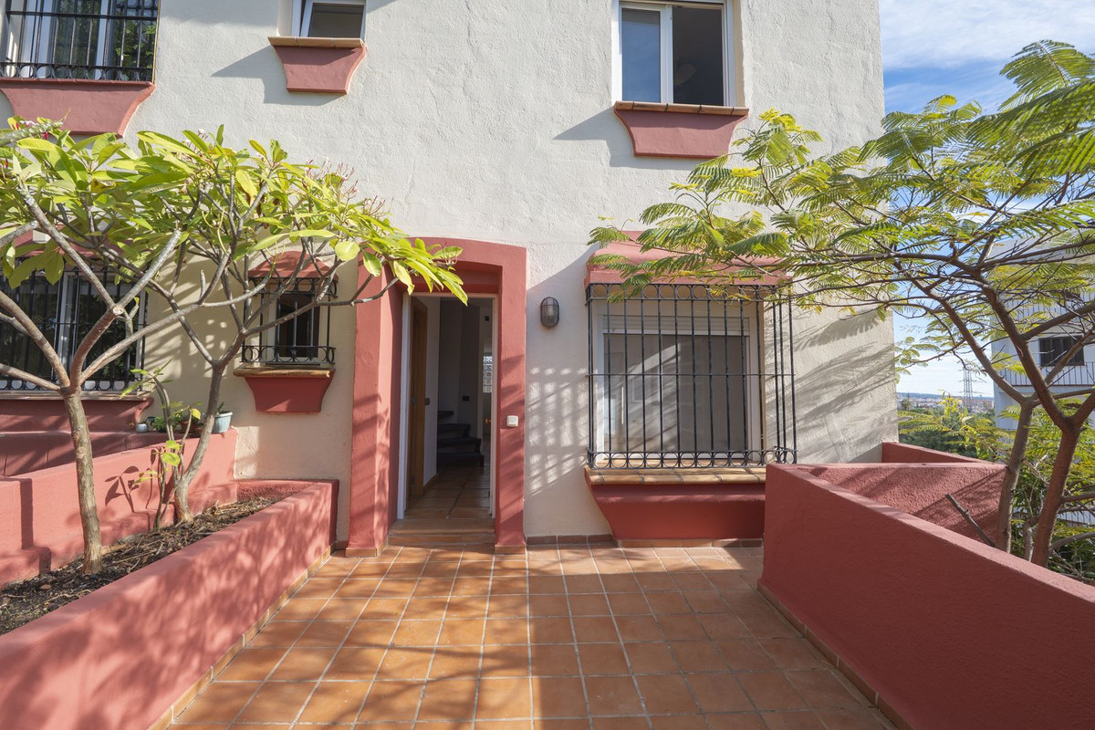 2 Bed Apartment for sale in Marbella Costa Del Sol, Málaga, Spain