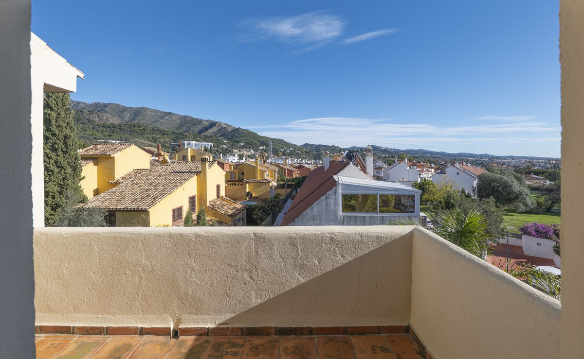 2 Bed Apartment for sale in Marbella Costa Del Sol, Málaga, Spain