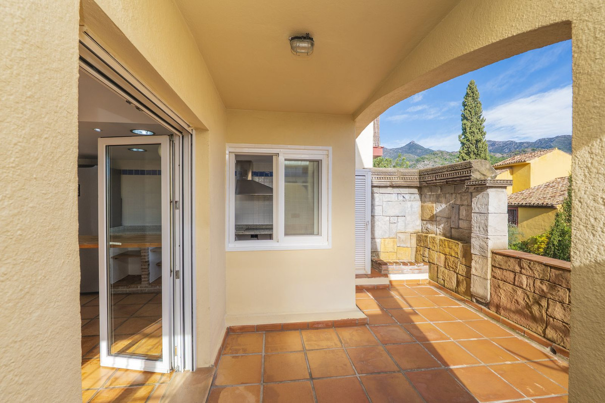 2 Bed Apartment for sale in Marbella Costa Del Sol, Málaga, Spain