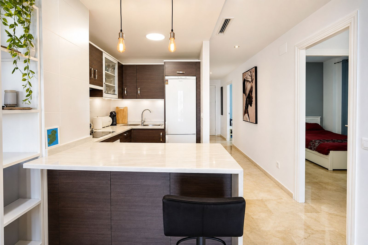 3 Bed Apartment for sale in La Duquesa Costa Del Sol, Málaga, Spain