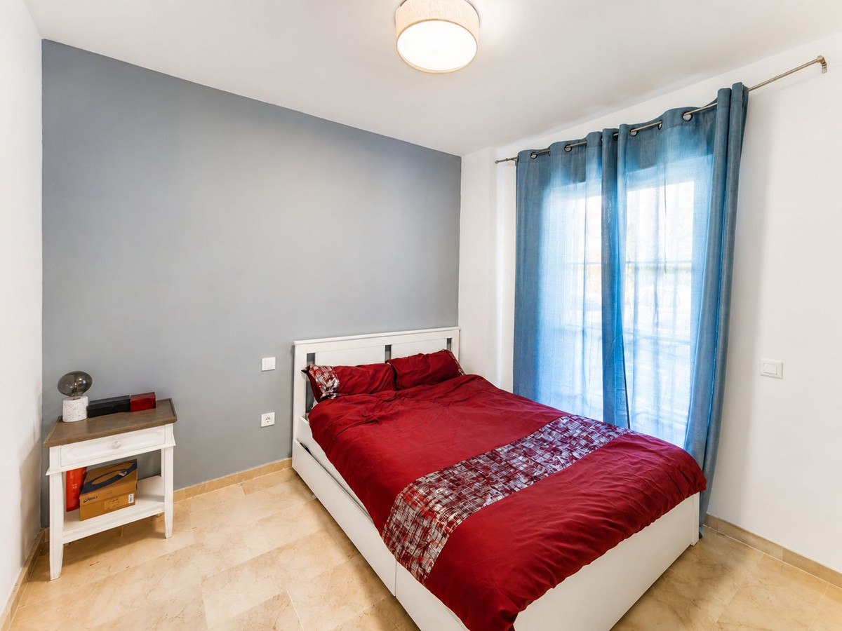 3 Bed Apartment for sale in La Duquesa Costa Del Sol, Málaga, Spain