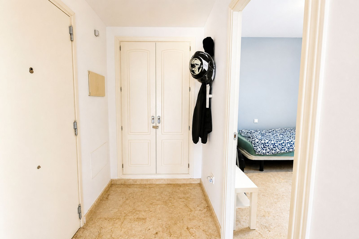 3 Bed Apartment for sale in La Duquesa Costa Del Sol, Málaga, Spain