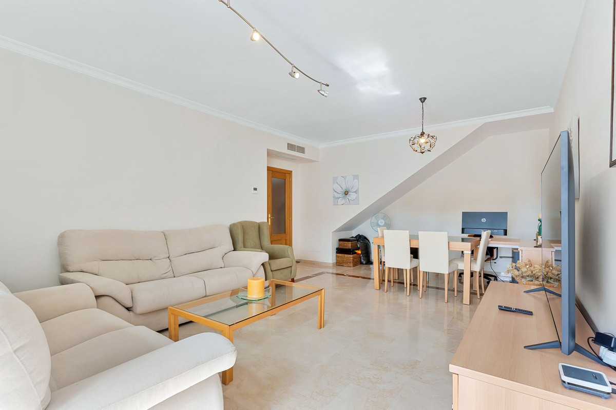 3 Bed Apartment for sale in Selwo Costa Del Sol, Málaga, Spain