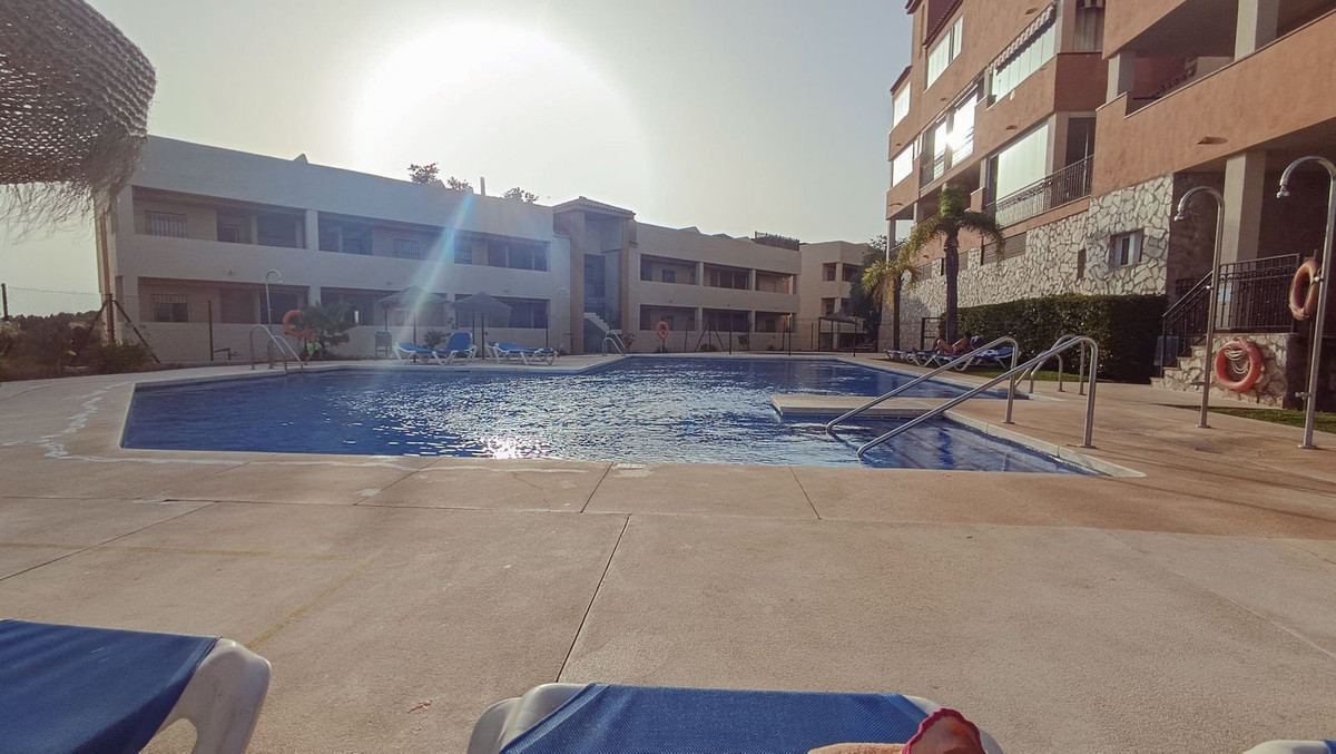 Se vende Apartamento en Planta Última de 2 dormitorios en Costa Del Sol, Málaga, España