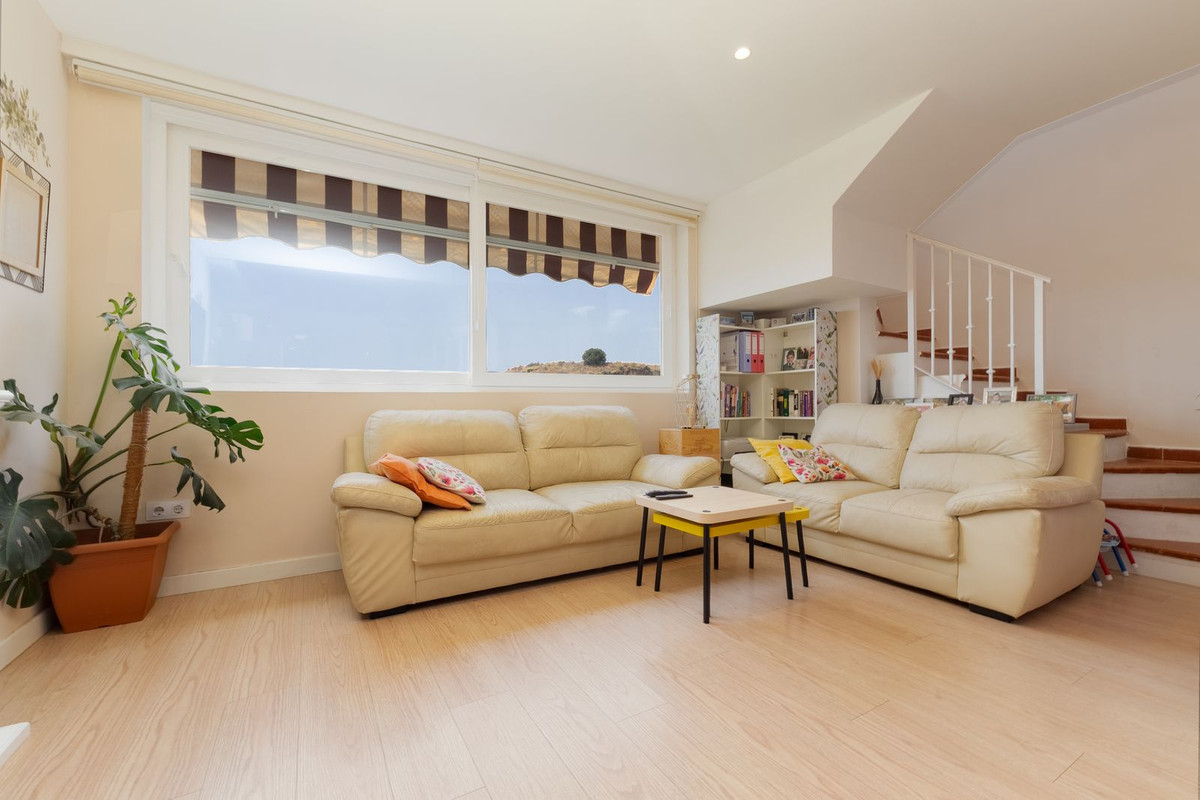 Se vende Apartamento en Planta Última de 2 dormitorios en Costa Del Sol, Málaga, España