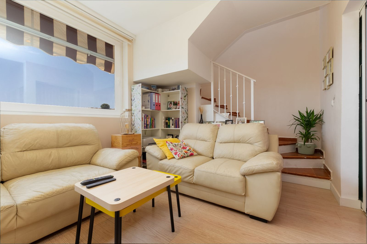 Se vende Apartamento en Planta Última de 2 dormitorios en Costa Del Sol, Málaga, España