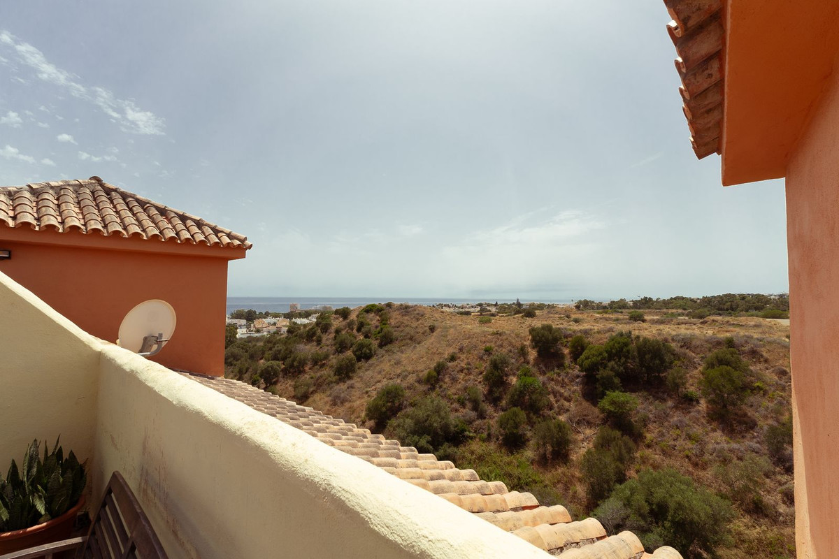 Se vende Apartamento en Planta Última de 2 dormitorios en Costa Del Sol, Málaga, España