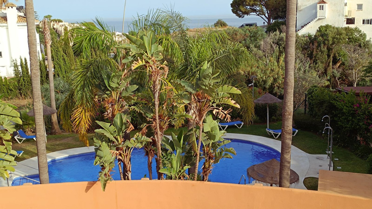 Se vende Apartamento en Planta Última de 2 dormitorios en Costa Del Sol, Málaga, España