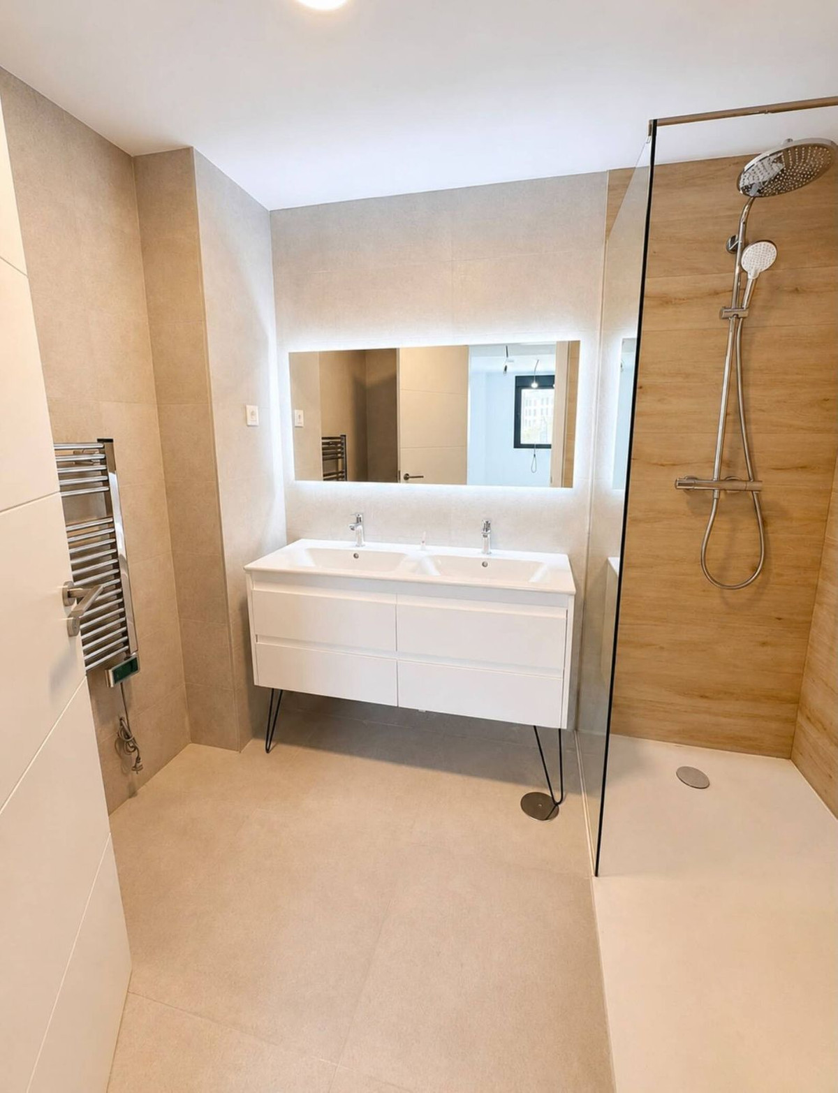 2 Bed Apartment for sale in Torremolinos Costa Del Sol, Málaga, Spain