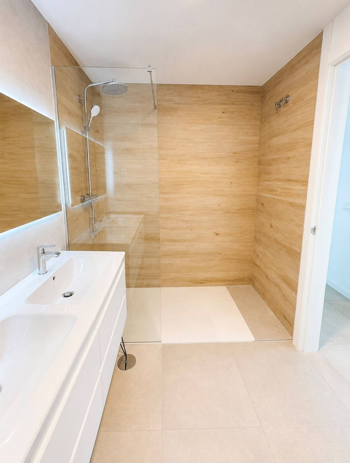 2 Bed Apartment for sale in Torremolinos Costa Del Sol, Málaga, Spain