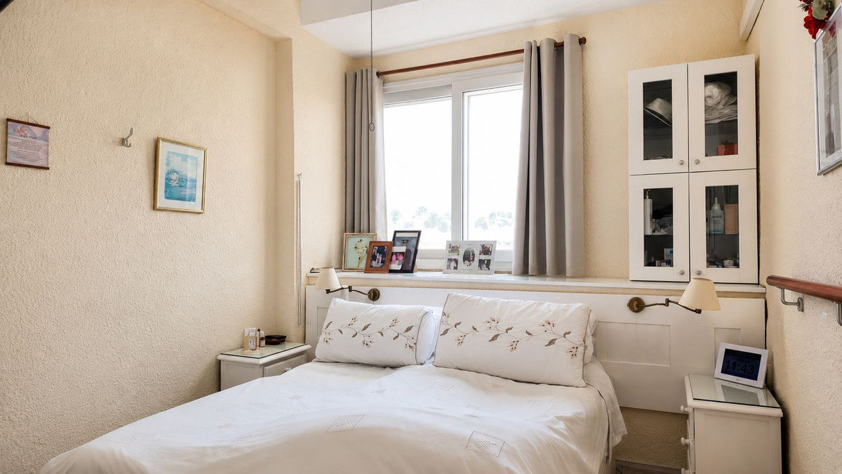 2 Bed Apartment for sale in Marbella Costa Del Sol, Málaga, Spain