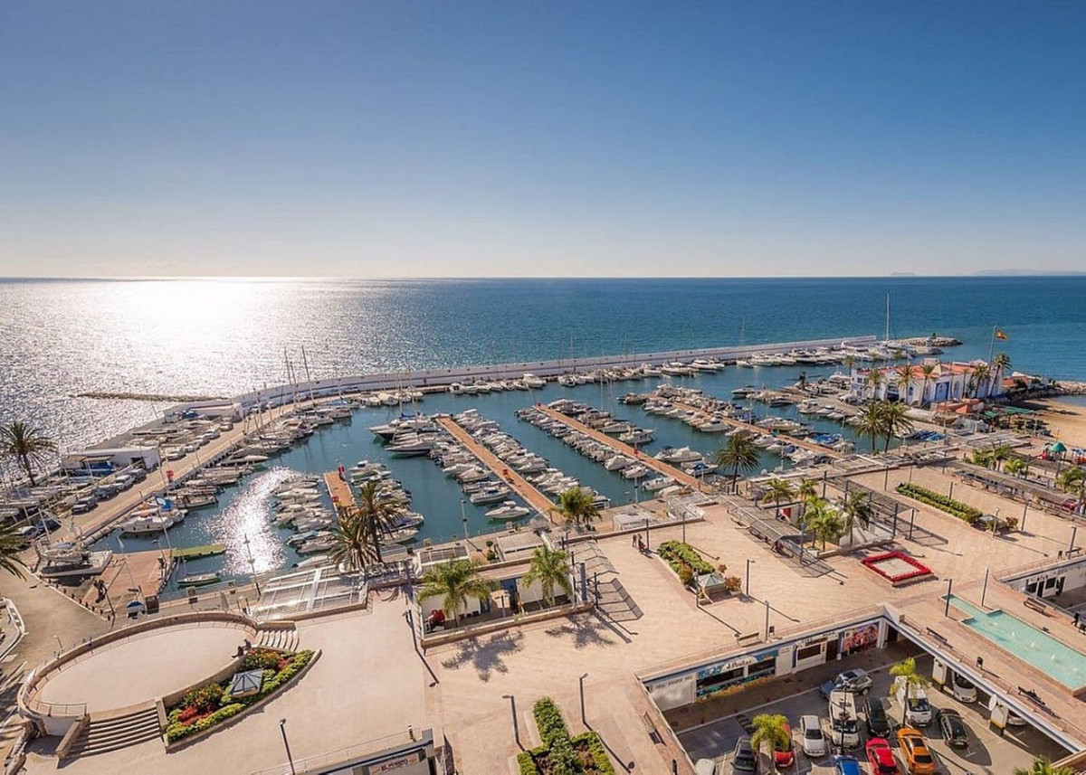 2 Bed Apartment for sale in Marbella Costa Del Sol, Málaga, Spain