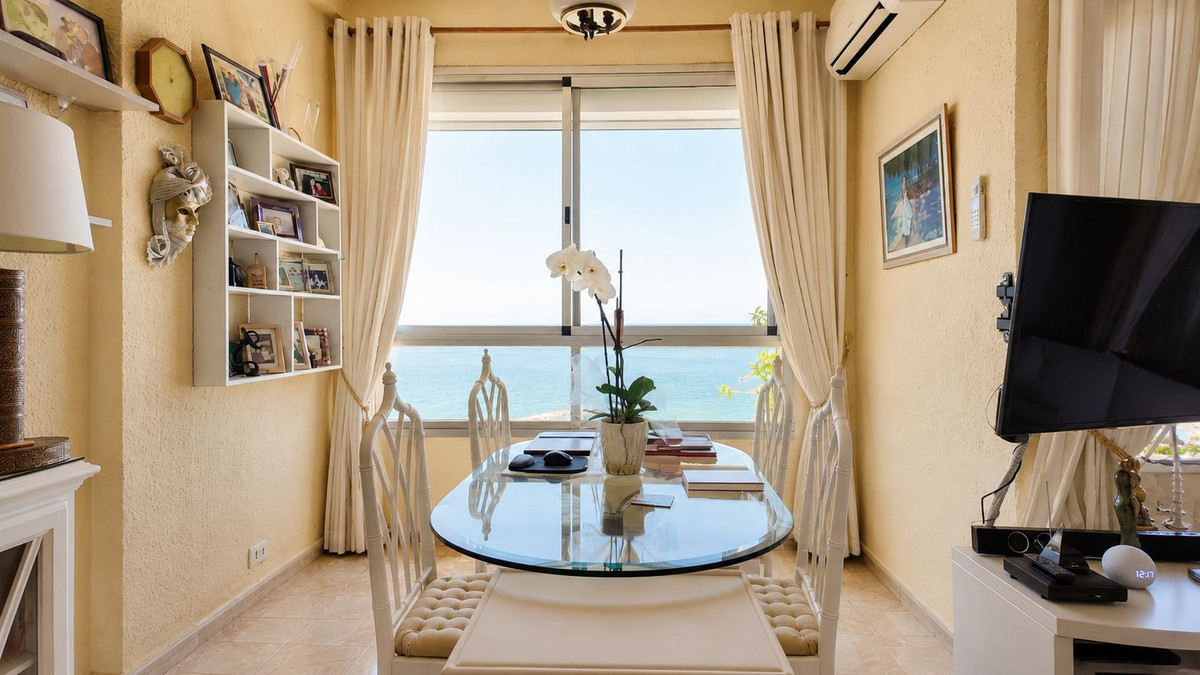 2 Bed Apartment for sale in Marbella Costa Del Sol, Málaga, Spain