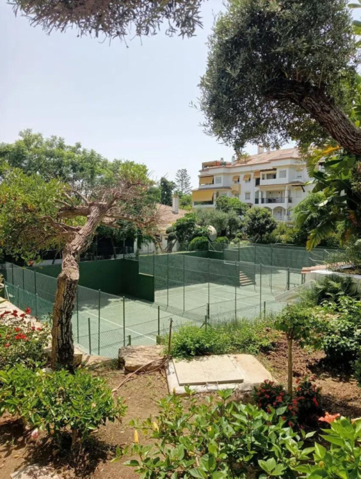 2 Bed Apartment for sale in Marbella Costa Del Sol, Málaga, Spain