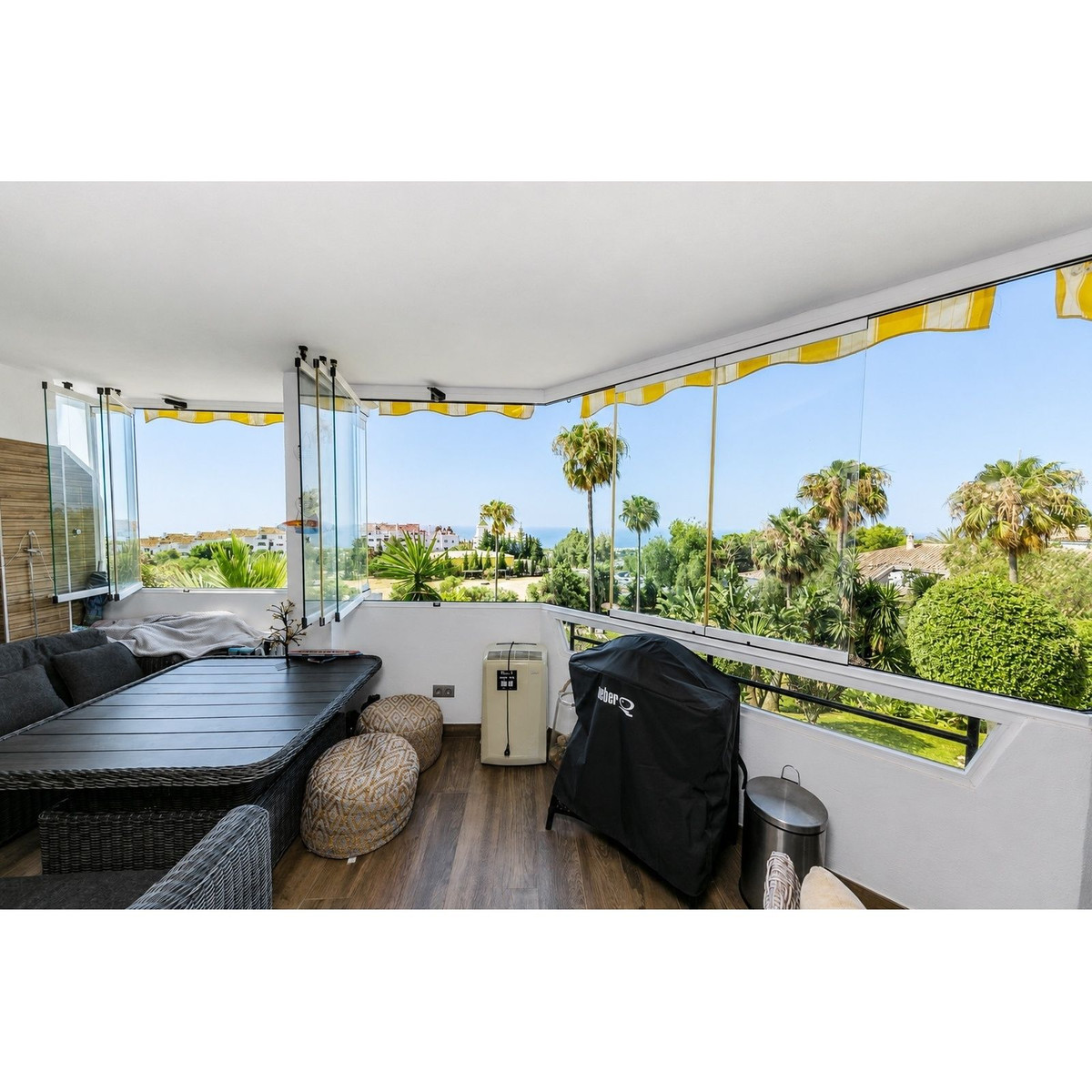 2 Bed Apartment for sale in Mijas Costa Del Sol, Málaga, Spain