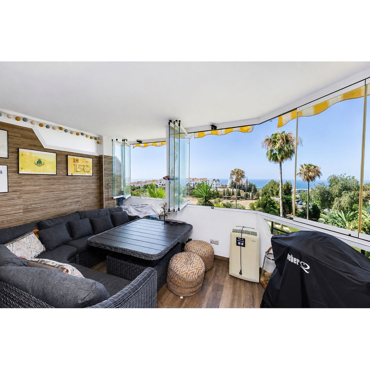 2 Bed Apartment for sale in Mijas Costa Del Sol, Málaga, Spain
