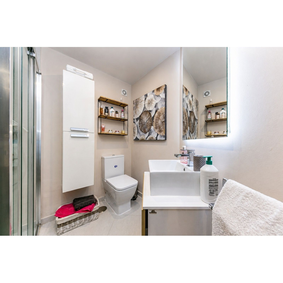 2 Bed Apartment for sale in Mijas Costa Del Sol, Málaga, Spain