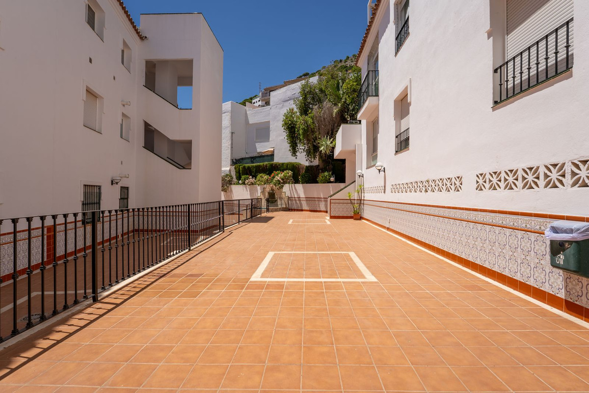 2 Bed Apartment for sale in Mijas Costa Del Sol, Málaga, Spain