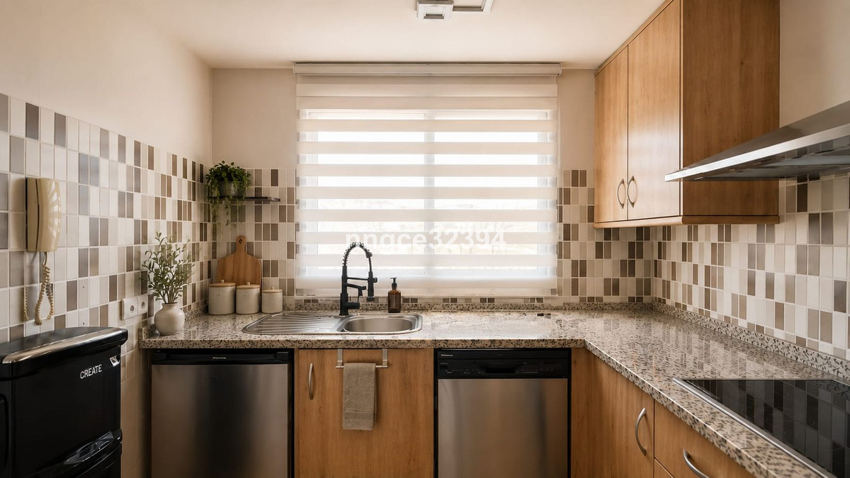 4 Bed Townhouse for sale in New Golden Mile Costa Del Sol, Málaga, Spain