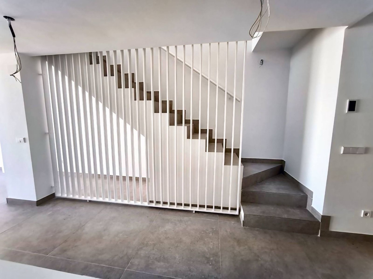 4 Bed Apartment for sale in Bel Air Costa Del Sol, Málaga, Spain