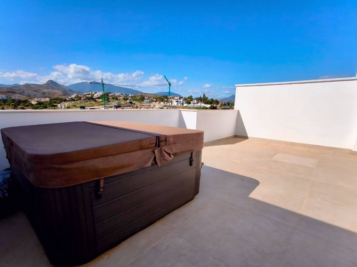 4 Bed Apartment for sale in Bel Air Costa Del Sol, Málaga, Spain