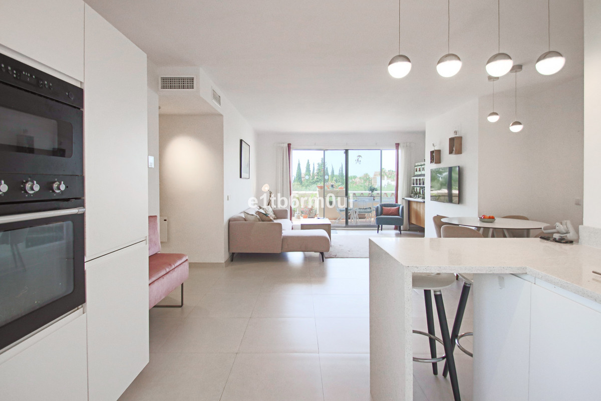 3 Bed Apartment for sale in Nagüeles Costa Del Sol, Málaga, Spain
