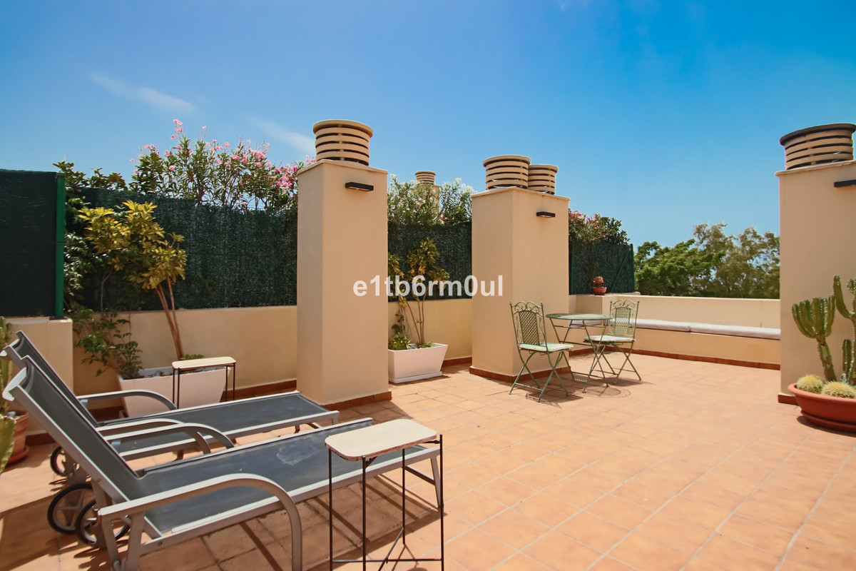 3 Bed Apartment for sale in Nagüeles Costa Del Sol, Málaga, Spain