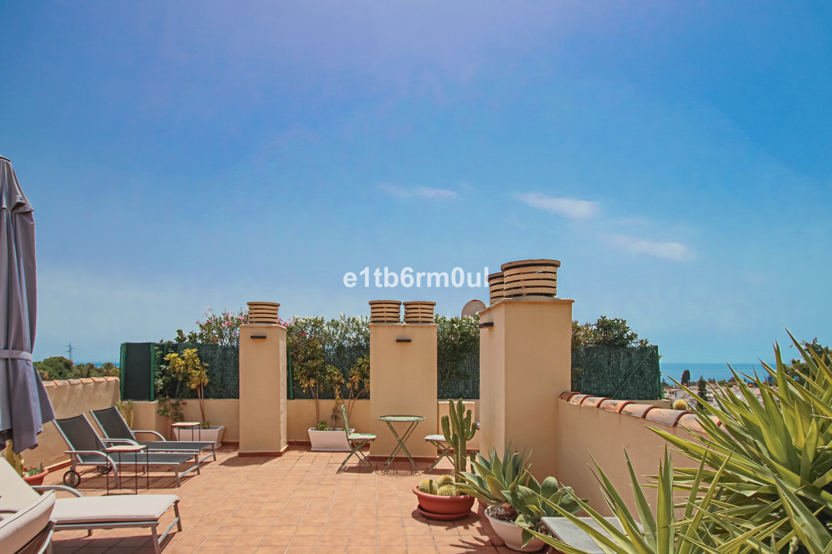 3 Bed Apartment for sale in Nagüeles Costa Del Sol, Málaga, Spain