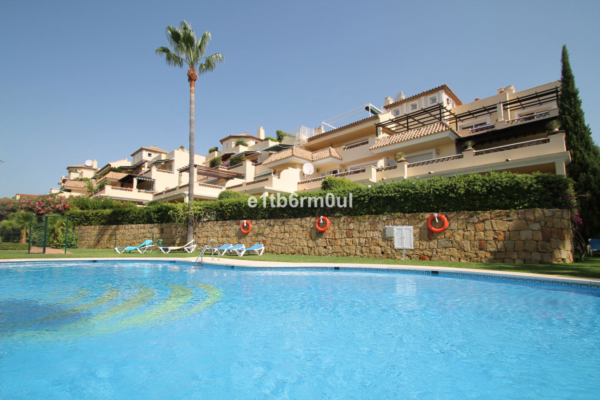 3 Bed Apartment for sale in Nagüeles Costa Del Sol, Málaga, Spain