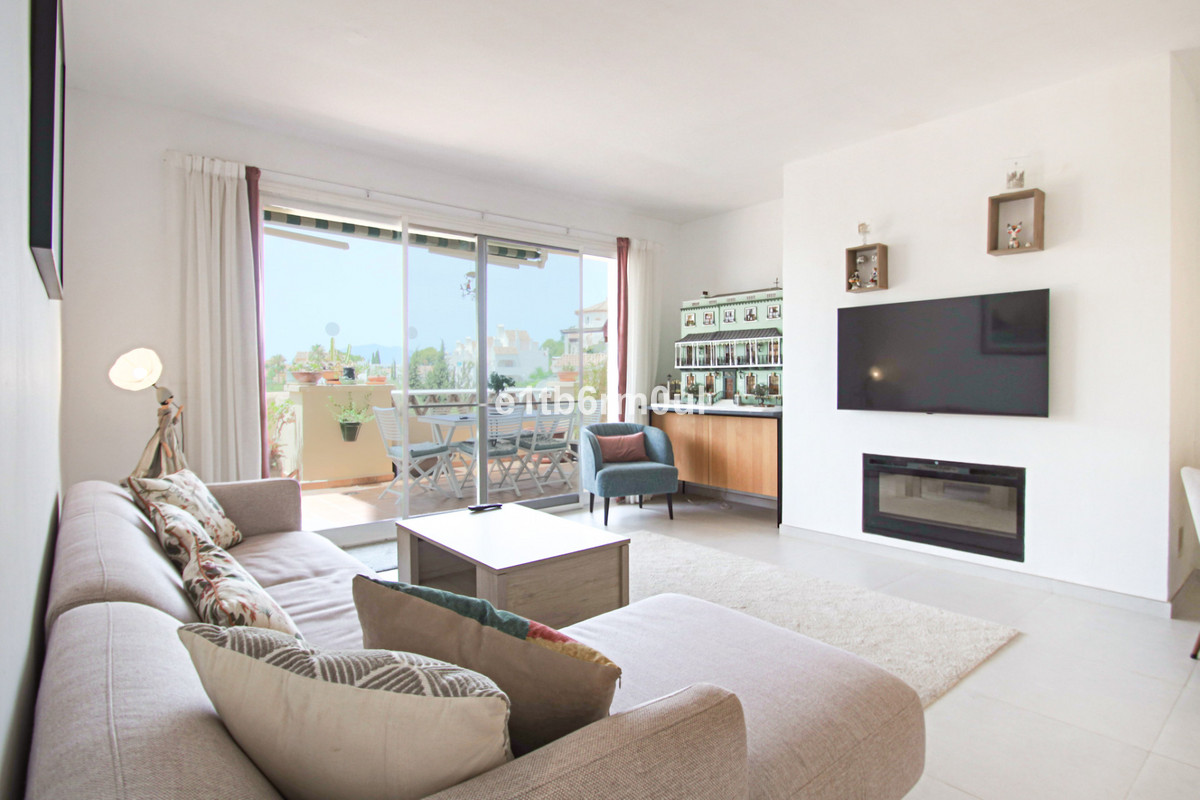 3 Bed Apartment for sale in Nagüeles Costa Del Sol, Málaga, Spain