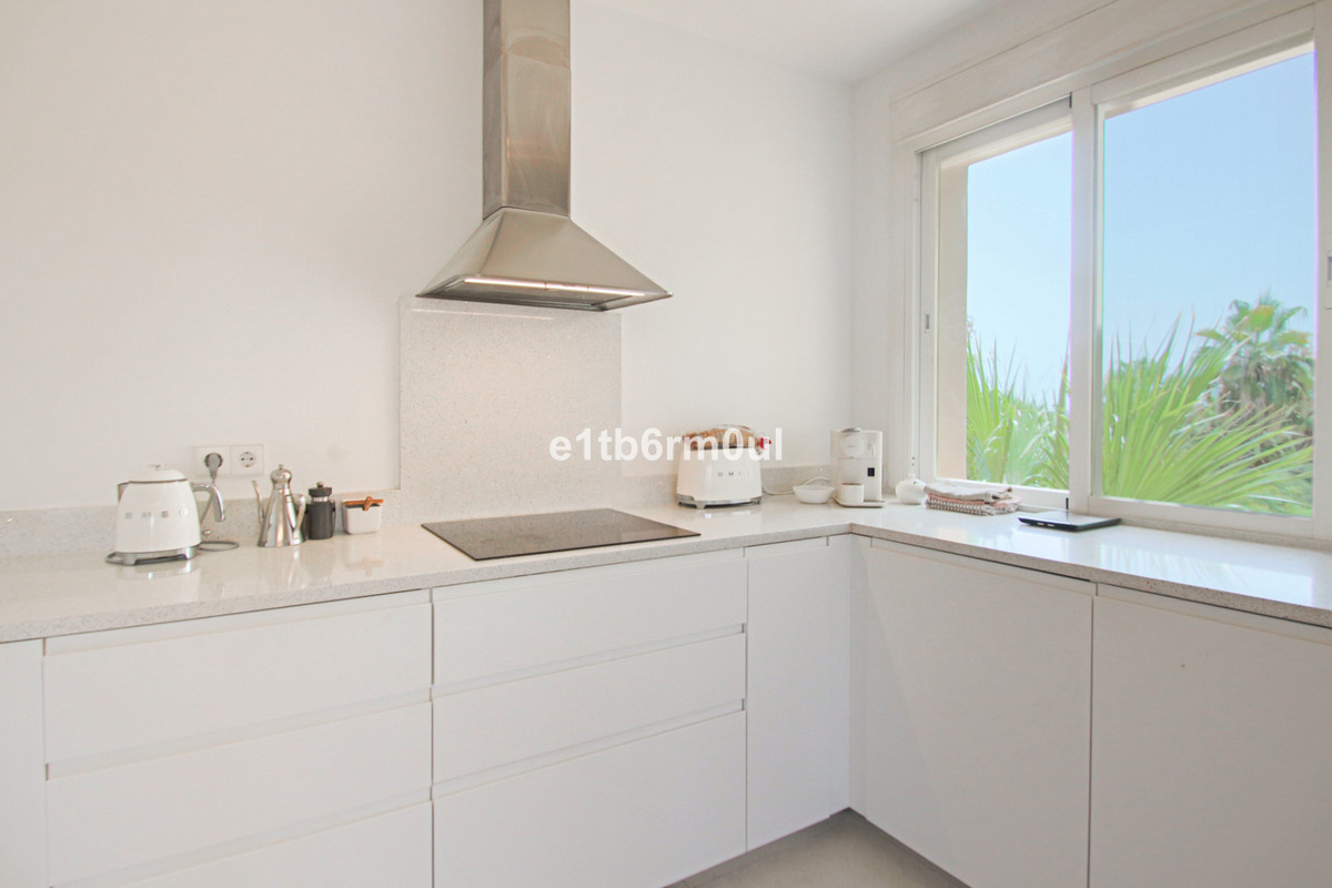 3 Bed Apartment for sale in Nagüeles Costa Del Sol, Málaga, Spain