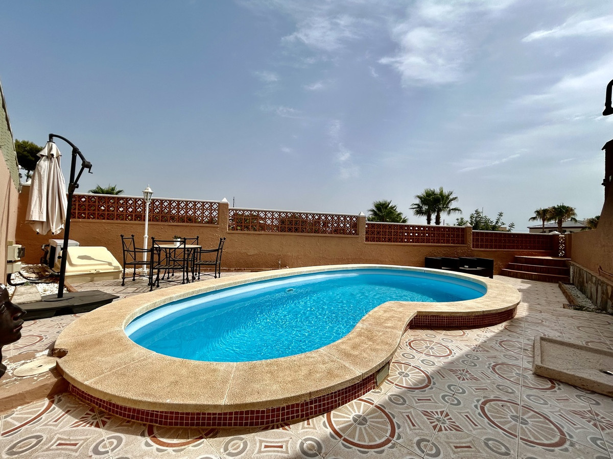 2 Bed Townhouse for sale in Villamartin Costa Blanca, Alicante, Spain