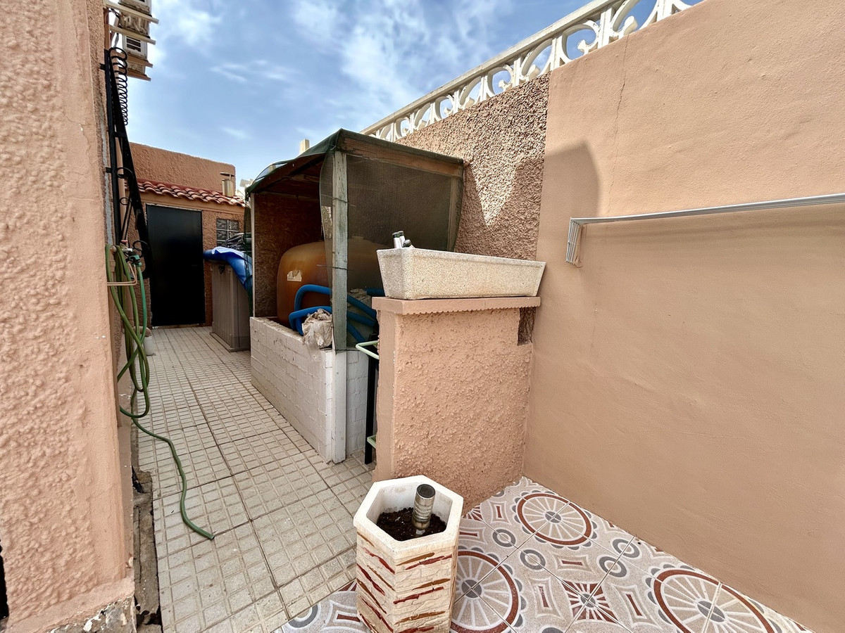 2 Bed Townhouse for sale in Villamartin Costa Blanca, Alicante, Spain