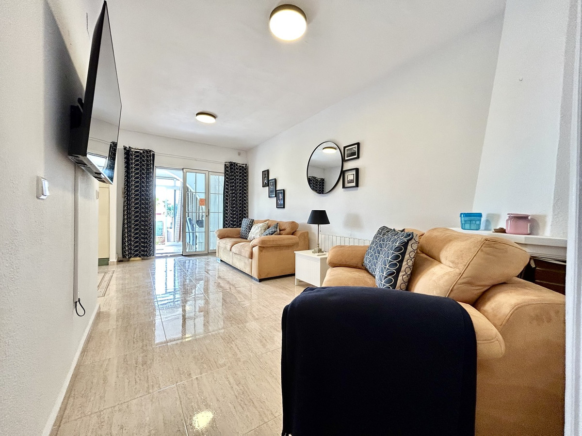 2 Bed Townhouse for sale in Villamartin Costa Blanca, Alicante, Spain