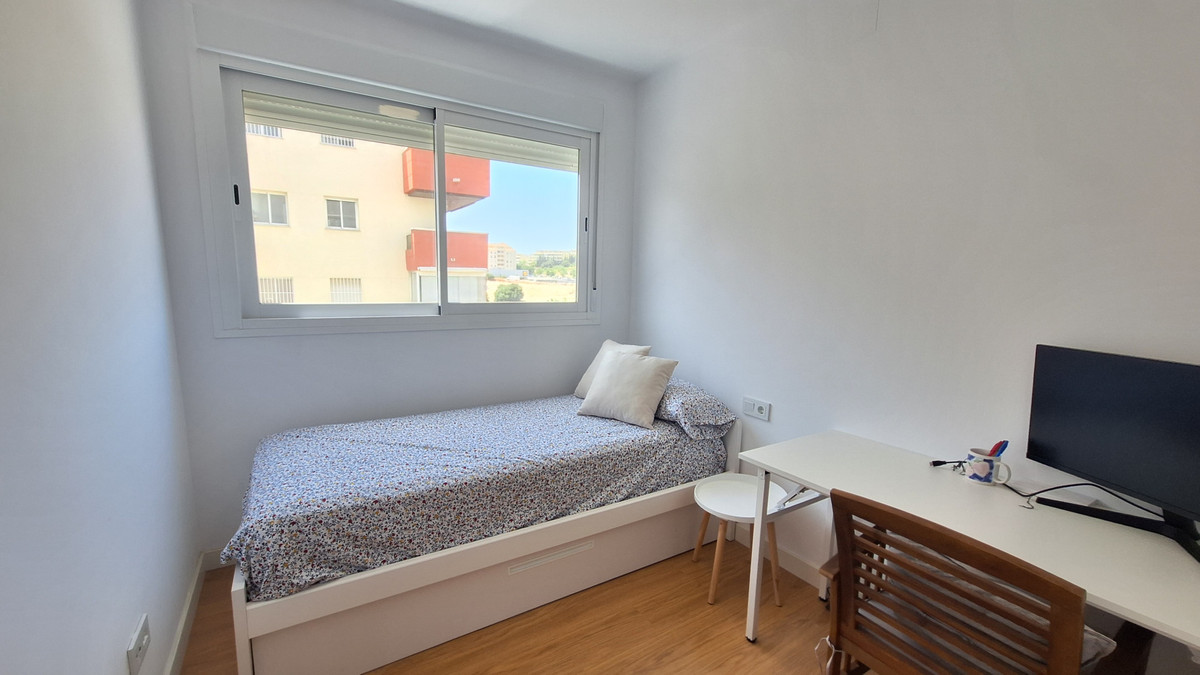 3 Bed Apartment for sale in Estepona Costa Del Sol, Málaga, Spain